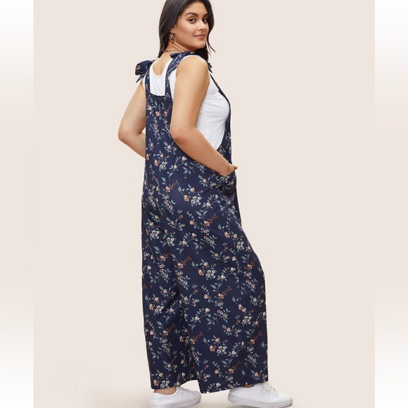 BloomChic Plus Size 2XL Ditsy Floral Pleated Ties Spaghetti Strap Jumpsuit us18 - Picture 2 of 7